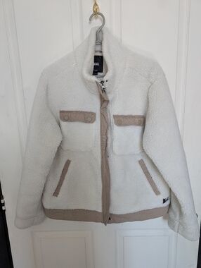 Women's Luxe And Cozy Vans Cream Sherpa Jacket with Tan Trim